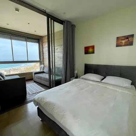Royal On The Sea Apartment Netanya Exterior photo